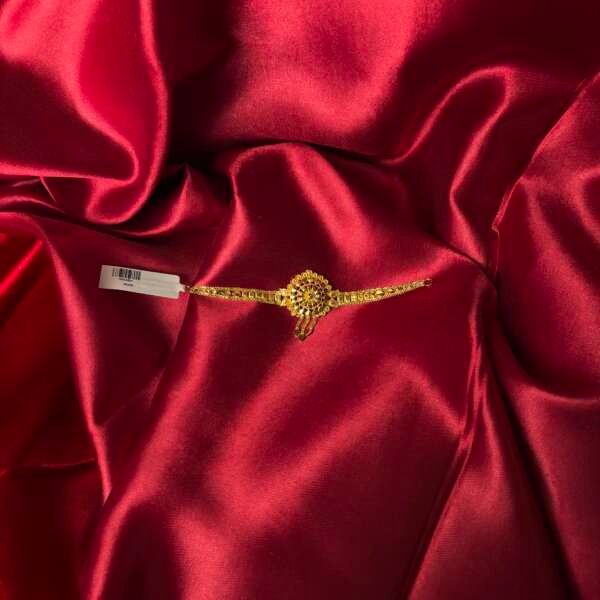Traditional Gold Choker with Circular Centre Motif