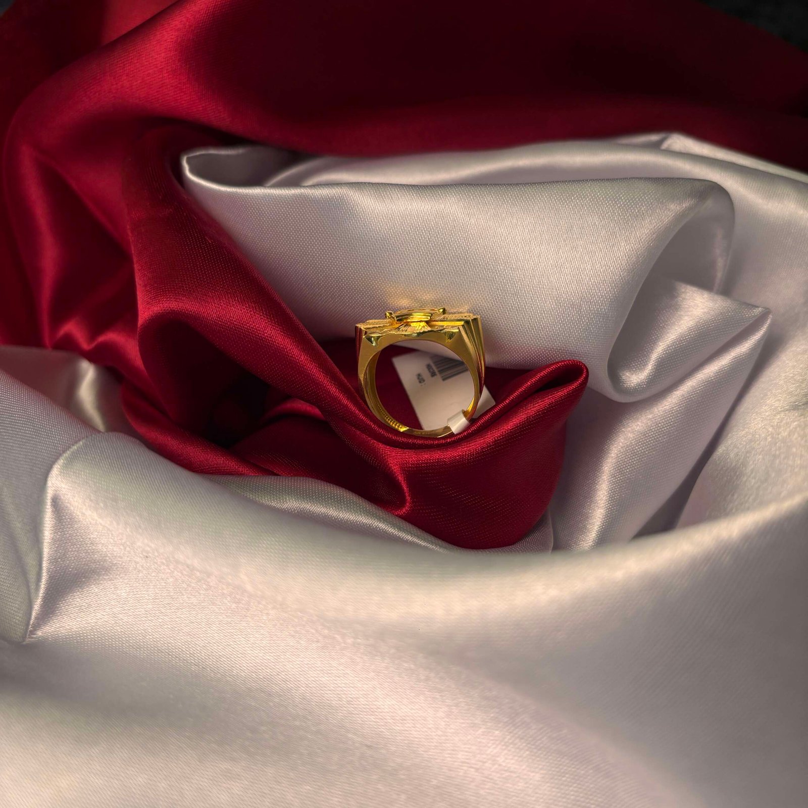 Gold Ring with Sunburst Motif