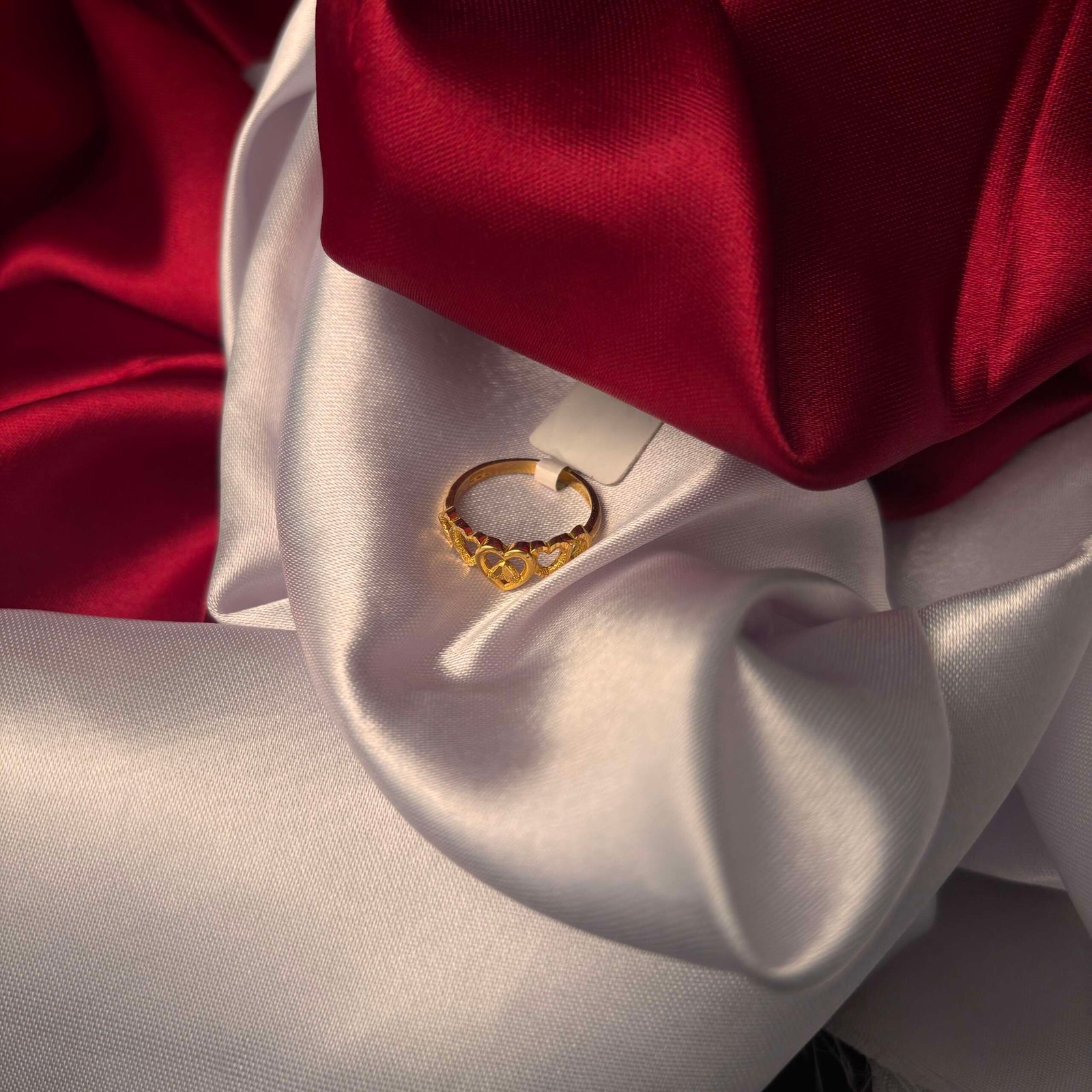 Heart Interlocked Gold Ring
