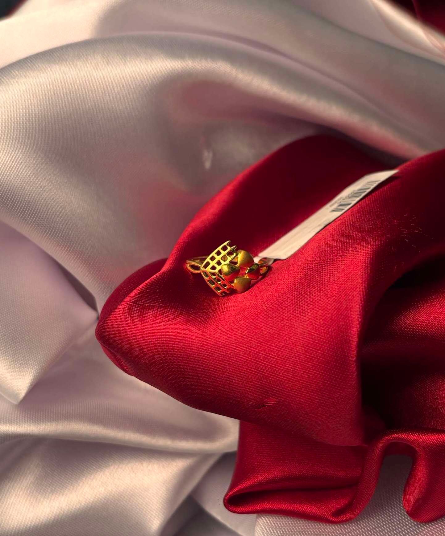 Leafy Branch Gold Statement Ring