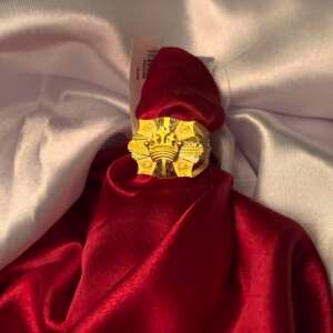Majestic Crown Motif Gold Signet Ring